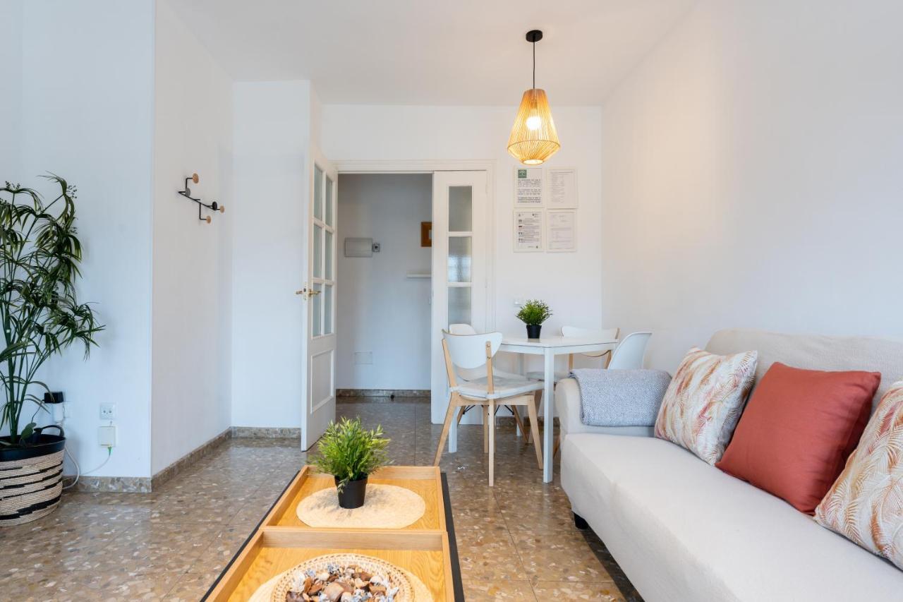 Claveles Apartment By Bossh! Apartments Malaga Exterior photo